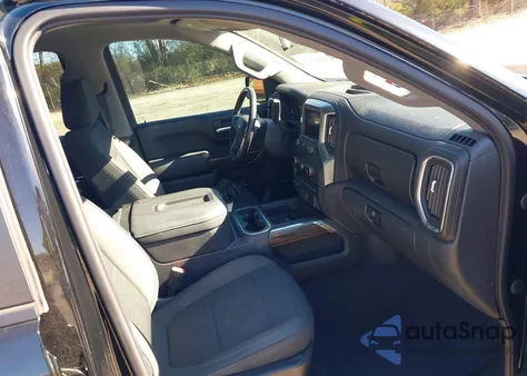 2019 Chevrolet Silverado K1500 Rst z USA, uszkodzony, nr VIN 3GCUYEEDXKG179469